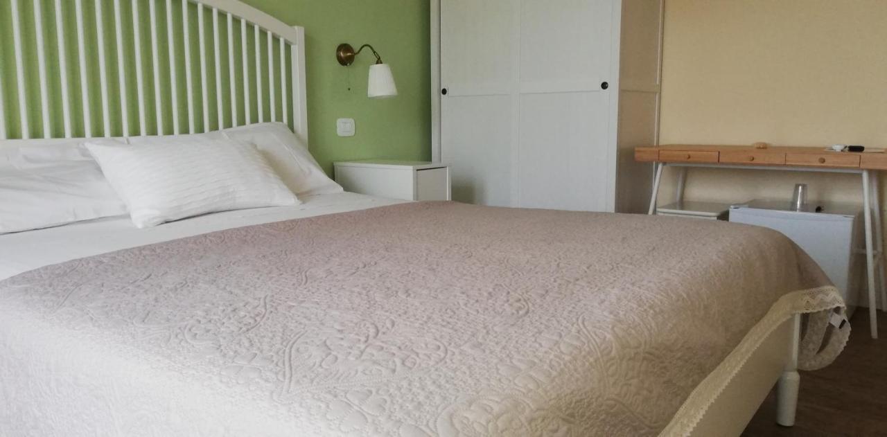 Il Melograno Bed & Breakfast Garda  Luaran gambar